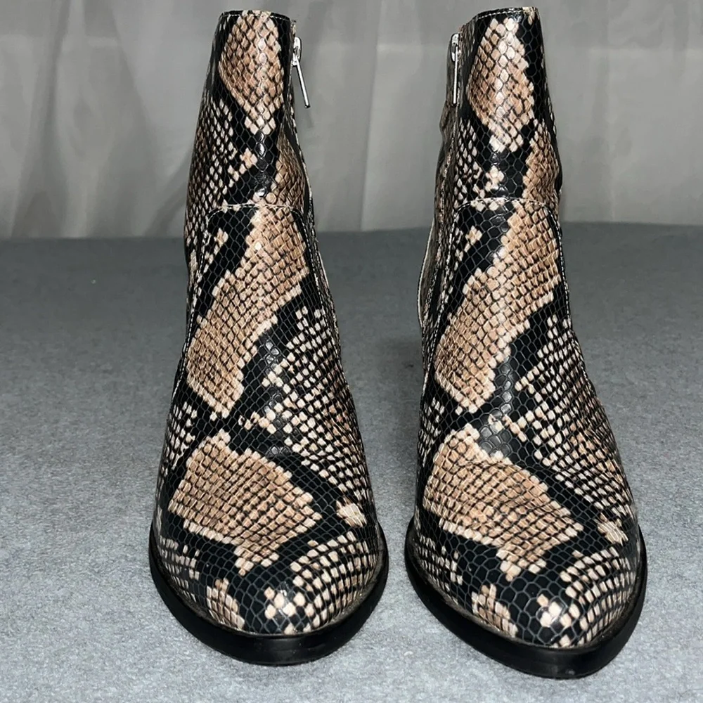 Treasure & Bond Snakeskin Ankle Boots Booties Size 9 Whimsigoth Pointed Toe